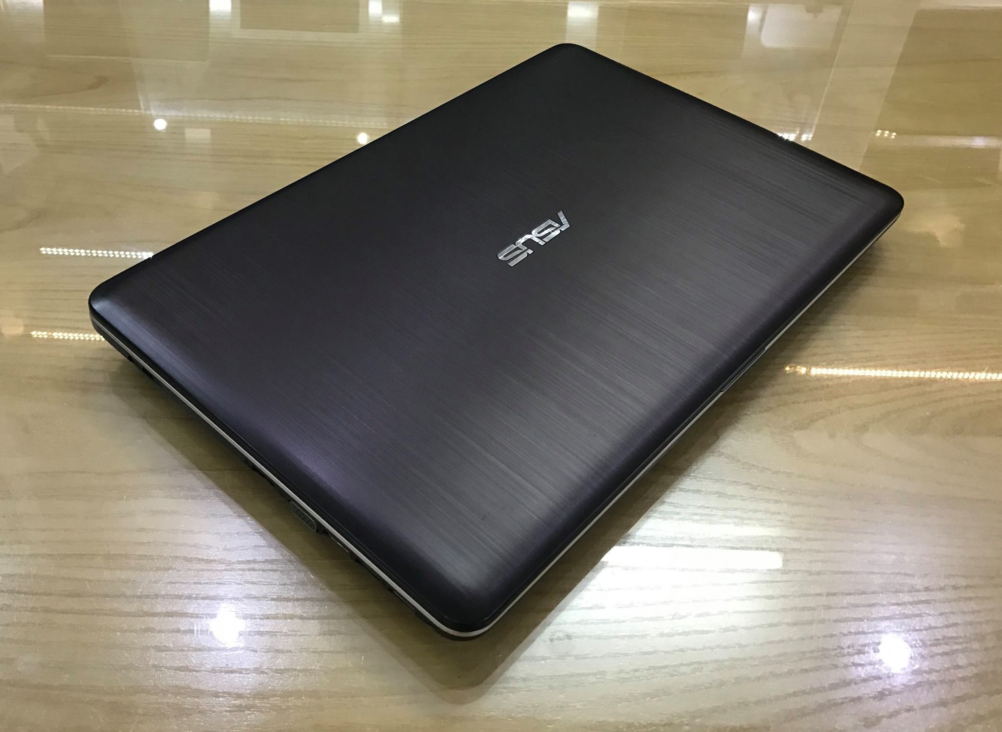 Laptop Asus X541UV-XX143D-4.jpg